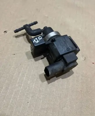 Audi A4 S4 B6 8E 8H Turbo solenoid valve 059906629