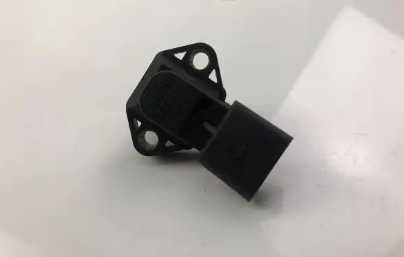 Volkswagen Caddy Air pressure sensor 038906051