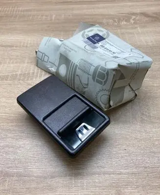 Mercedes-Benz G W460 Car ashtray A0008106330