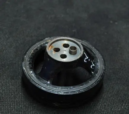 Mercedes-Benz C W204 Crankshaft pulley A6510300703