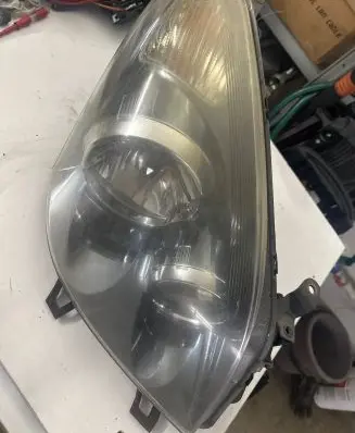 Toyota Corolla Verso AR10 Headlight/headlamp P7106R