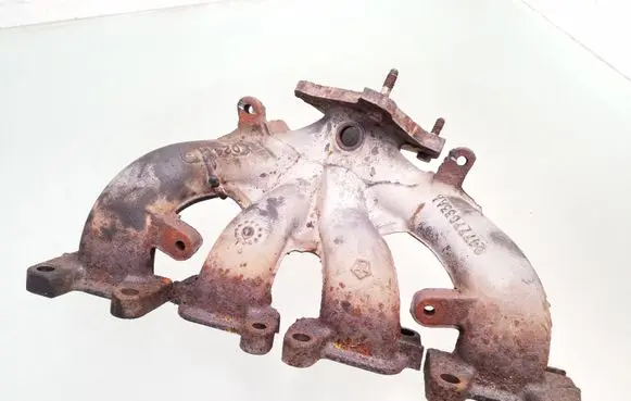 Chrysler PT Cruiser Exhaust manifold 04777633AA