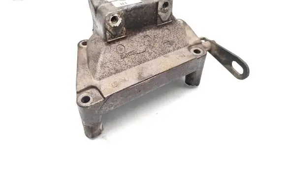 Opel Combo C Engine mount bracket 55194807