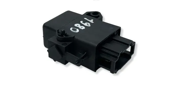 Volkswagen Polo VI Other control units/modules 2Q0959772