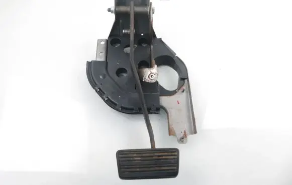 Hummer H2 Brake pedal