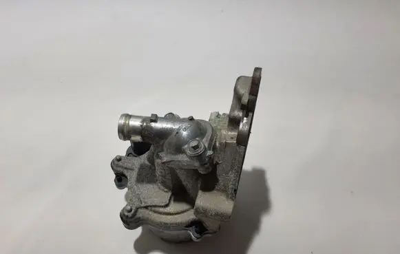 Renault Captur II Water pump 110614PM0A