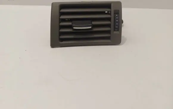 Dashboard side air vent grill/cover trim