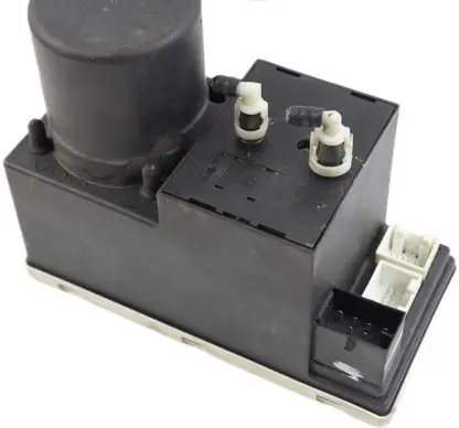 Audi A3 S3 8L Central locking vacuum pump 8L0862257L