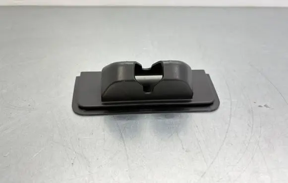 Porsche Macan (95B) Tailgate/boot lid lock trim 95B827520A