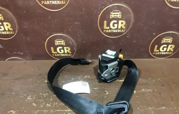 Skoda Octavia Mk2 (1Z) Front seatbelt 1Z0857702C