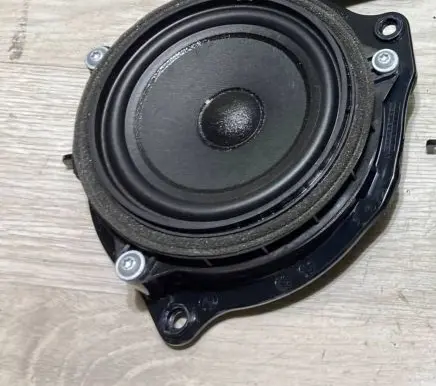 BMW X2 F39 Front door high frequency speaker 8715686