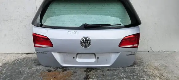 Volkswagen PASSAT B7 Tailgate/trunk/boot lid 