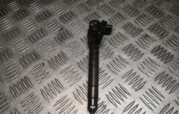 Mercedes-Benz S W220 Fuel injector 6280700487 A6280700487