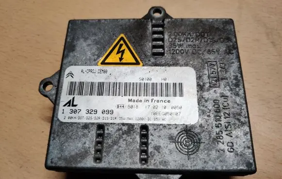 Citroen C6 Xenon control unit/module 1307329099
