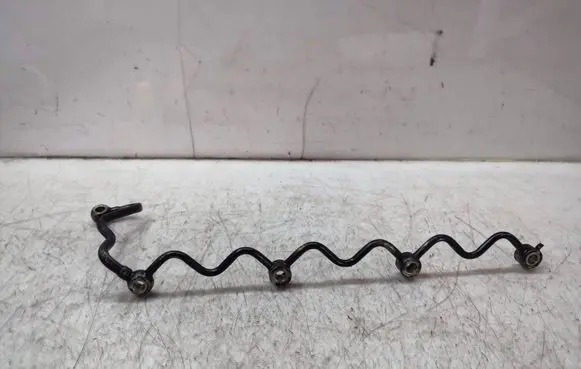 Toyota Land Cruiser (J120) Fuel return line/hose 
