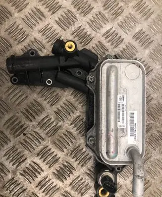 Oil filter mounting bracket