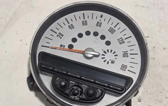 Mini One - Cooper Coupe R56 Speedometer (instrument cluster) 9232432 BM508042 C01468816