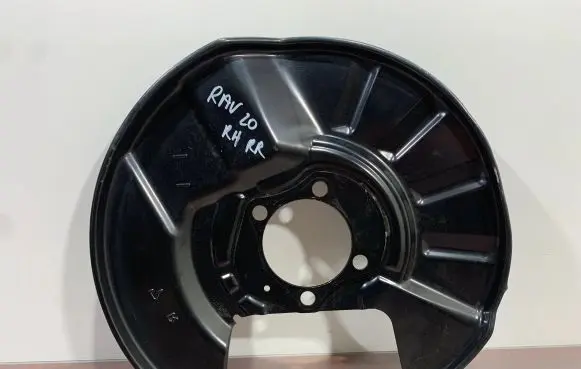 Toyota RAV 4 (XA50) Rear brake disc plate dust cover 