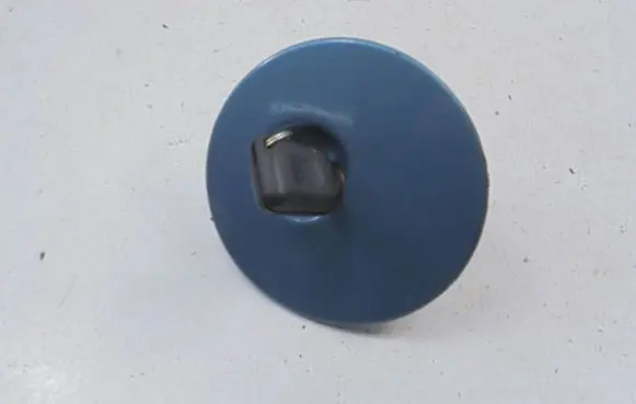 Renault Clio I Fuel tank cap 7700829695