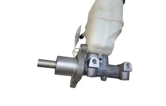 Master brake cylinder