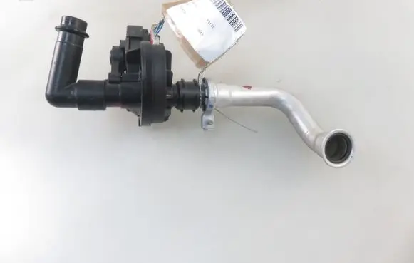 Volvo XC90 Coolant heater control valve A7584004