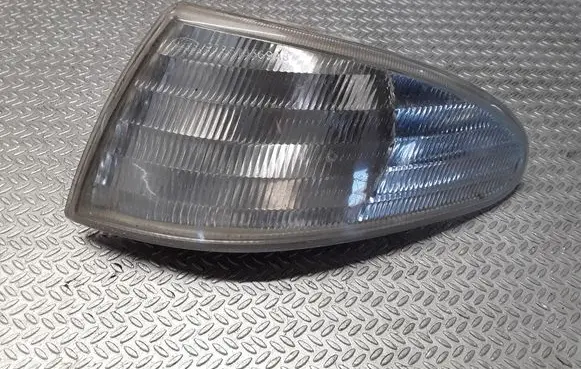 Ford Mondeo MK I Front indicator light 93BG13369