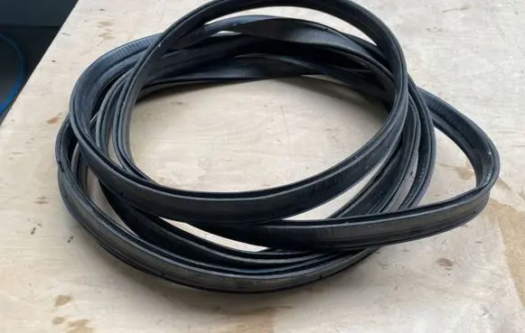 Mercedes-Benz Sprinter W907 W910 Front door rubber seal USZCZELKATY910