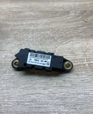Mercedes-Benz CL C215 Airbag deployment crash/impact sensor 0018209126