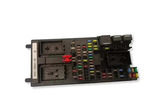 Land Rover Discovery Sport Fuse module FK7214F041AE