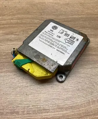 Volkswagen Golf III Airbag control unit/module 1J0909608A 5WK41541A