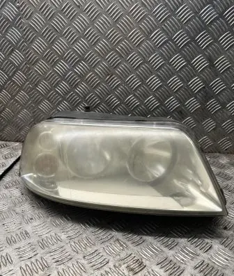 Volkswagen Sharan Headlight/headlamp 0301182202