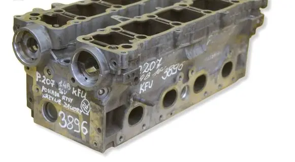 Peugeot 207 Engine head 9656249480