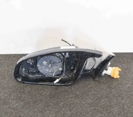 BMW M4 F82 F83 Coupe wind mirror (mechanical) 80531717337847