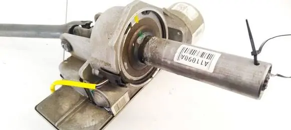 Opel Corsa D Power steering pump 2611786709A