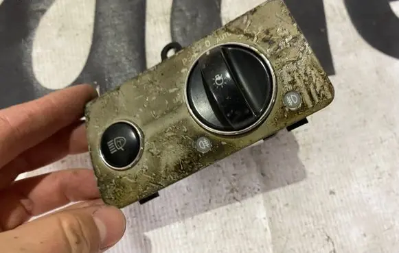 Mercedes-Benz E W211 Light switch A2115450404 2115450404