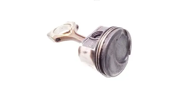 Toyota Avensis T250 Piston with connecting rod 28051