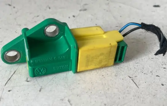 Audi A5 Sportback 8TA Airbag deployment crash/impact sensor 1K0909606C 5WK43544