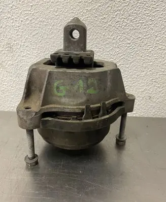 BMW 7 G11 G12 Engine mount bracket 6866155 200410111015