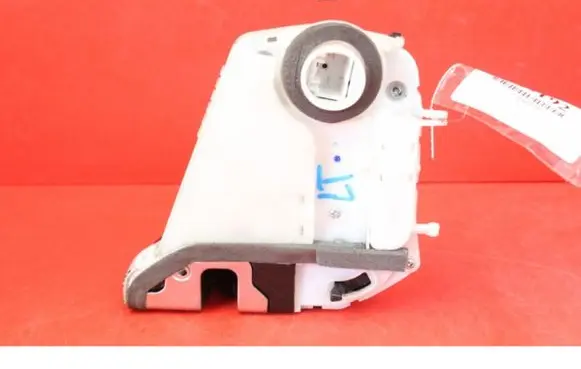 Subaru XV I Rear door lock