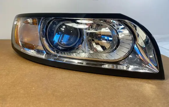 Volvo S40 Headlight/headlamp 32206140