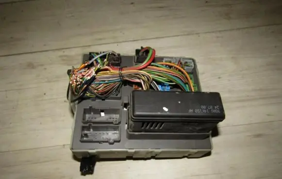 Ford Focus Fuse box set 98ag14k150af