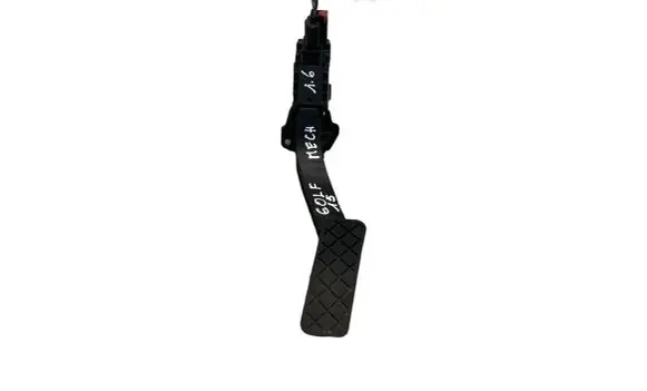 Volkswagen Golf VII Accelerator throttle pedal 5Q2723503D 6PV01062105