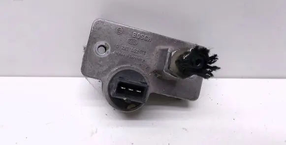 Audi 80 90 S2 B4 Air pressure sensor 0281002018