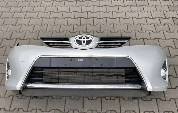 Toyota Auris E180 Front bumper