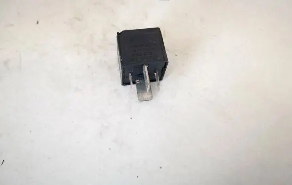 Skoda Fabia Mk2 (5J) Other relay 7m0951253a 95vw10k705ca