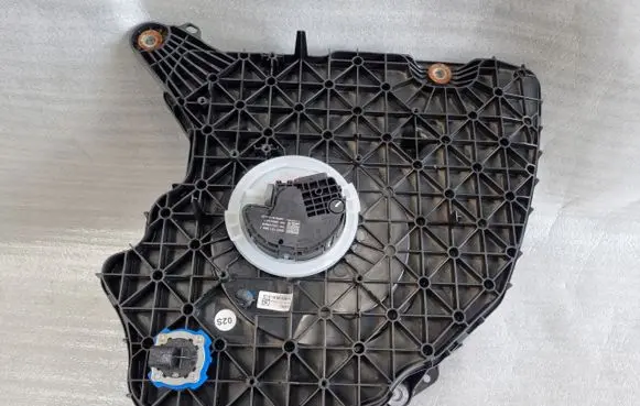 Audi A4 S4 B9 AdBlue liquid reservoir 8W0131878BK