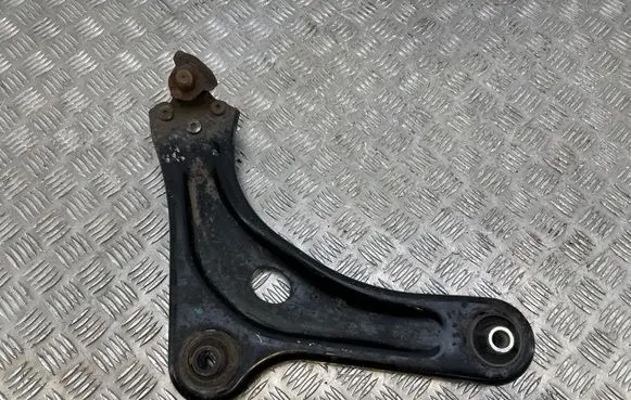 Citroen C3 Front lower control arm/wishbone 