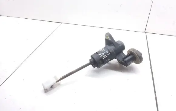 Audi A4 S4 B6 8E 8H Clutch master cylinder 8E1721401S