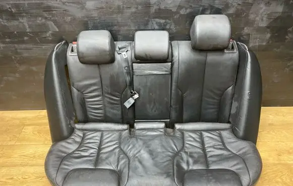 Volkswagen PASSAT B6 Second row seats 
