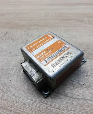 Audi A6 S6 C4 4A Airbag control unit/module 8A0959655C 0285001038